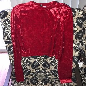 H&M red crop top! it’s on very good conditions